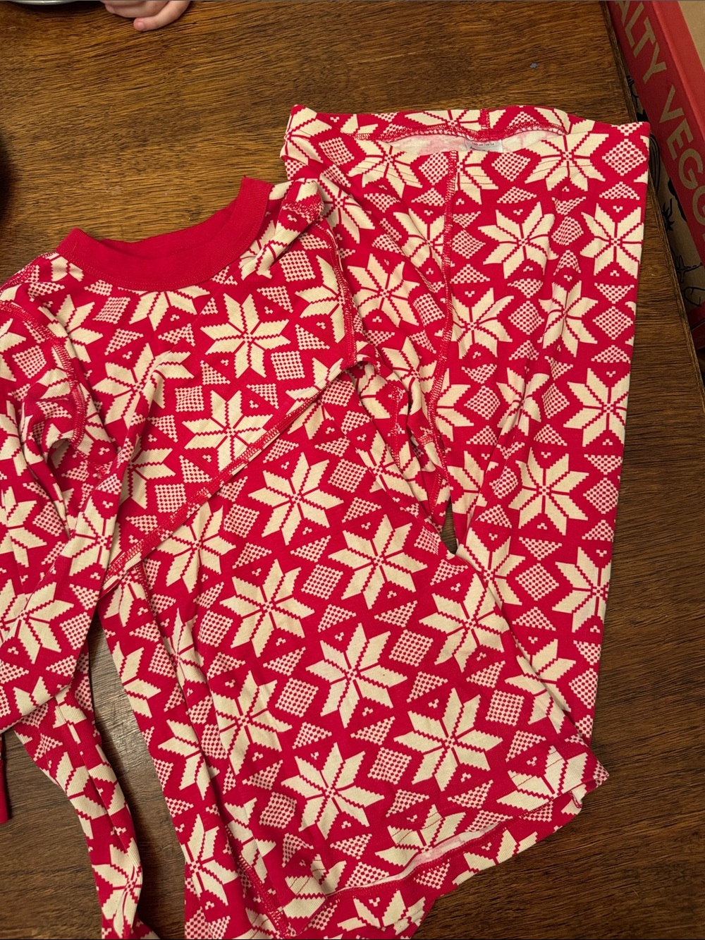 Hanna Andersson Red and Cream Star Print Pajama Set